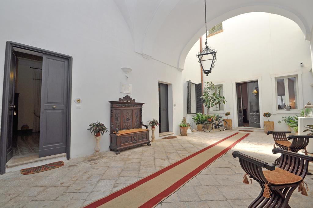 Palazzo De Donatis B&B Melissano Exterior foto